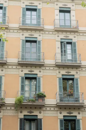 We Boutique Hotel Barcelona Отели рядом с достопримечательностью «Teatre Lliure»