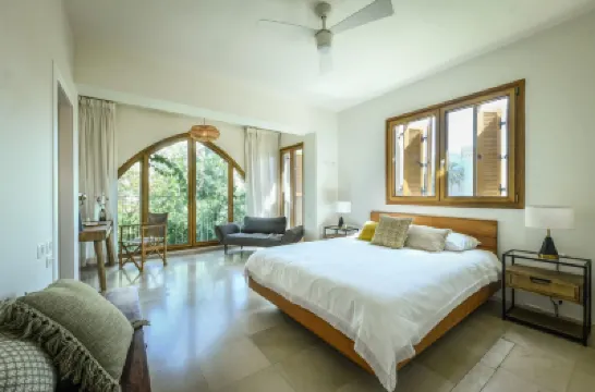 Breathtaking 3 BR Apt w Sea View in Central Jaffa Hotels in 