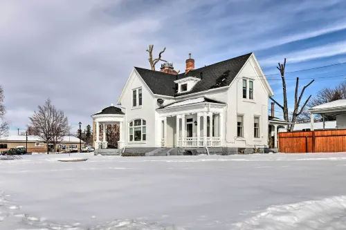 Charming Mt Pleasant Home in Historic Dtwn! - Homestays