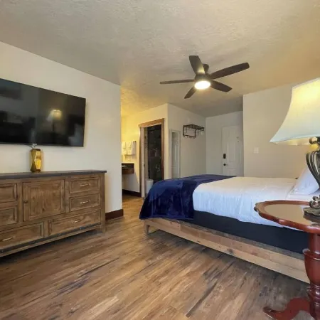 Welcome To The New Kanab Lodge Suite 21