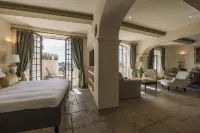 Chateau le Cagnard Hotels in Cagnes-sur-Mer