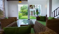 Jasmine Breeze - 4 Bedroom Villa Hotels in Malabe