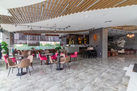 FLC Sea Tower Apartment Quy Nhon - Hung Dong Tourist Отели рядом с достопримечательностью «University Quy Nhon»