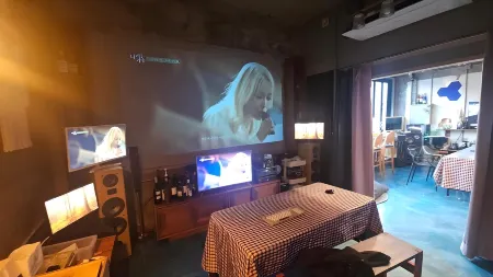 Pohang Poderosa Blue Guesthouse Отели рядом с достопримечательностью «Yeongullae Beach»