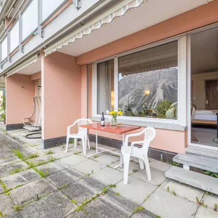 Promenade Apt 010