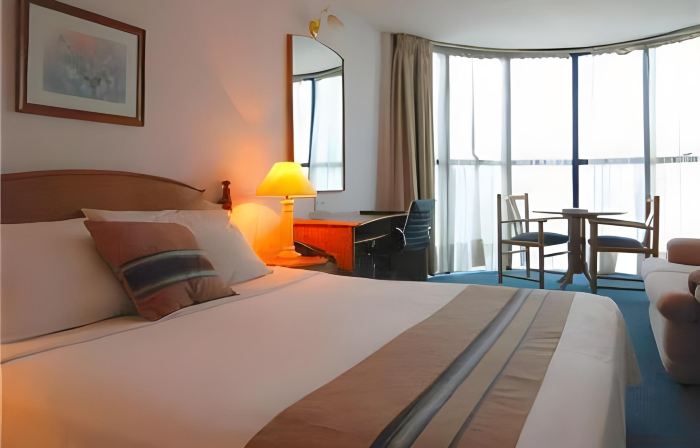 Crystal Palace Hotel