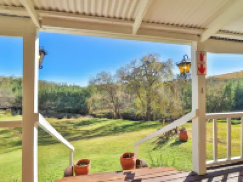 Valley of the Rainbow Fly Fishing Estate Hotéis em Belfast