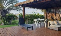 Vaniva's Villa nestled in a tropical garden oasis. - Wifi