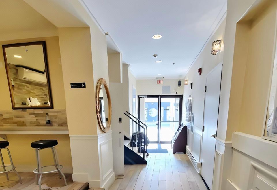 로열 오크 인 토론토의 깔끔한 객실 모습