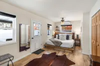 Hooray for Ouray! Hot tub and 2 blocks to Main Street!