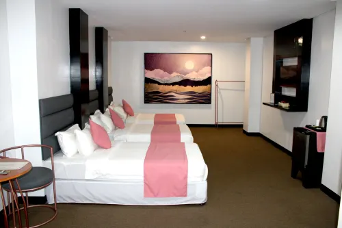 Dancenter Boss Hotel Near Clark International Airport
