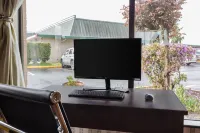 Days Inn by Wyndham Auburn Hotels in Auburn