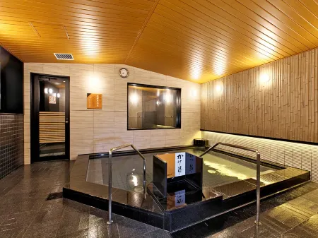 APA Villa Hotel Tsubamesanjo-Ekimae Отели рядом со станцией JR Tsubame-Sanjo station