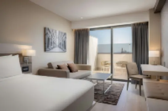 聖地亞哥德洛斯卡瓦列羅斯AC酒店 聖地亞哥酒店