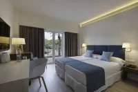 Alua Illa de Menorca - balcón