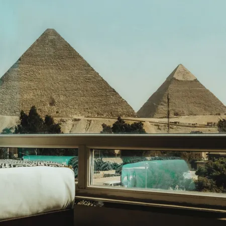 Turquoise Pyramids & Grand Egyptian Museum View Hotel