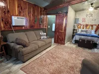 Cozy cabin near the beautiful crystal mines of Mount Ida and Lake Ouachita