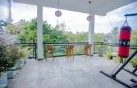 Skyy Villa - Standard Triple Room