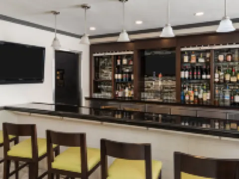 Hilton Garden Inn Westbury Hotels in North Hempstead