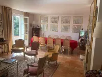 Magnificent villa with pool and view Hotels in Caromb