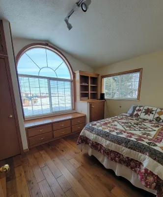 Family Friendly Home near Bear Lake Hotels in Bloomington