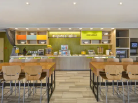 克拉克斯維爾-路易斯維爾北希爾頓惠庭酒店 克拉克縣酒店