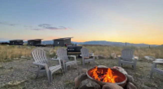 Modern Cabin 1 with AC in charming Paradise Valley with stunning views