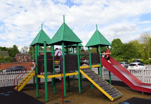 올드 하우스, 체스터필드 바이 마스턴스 인스