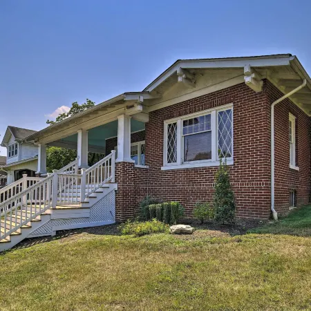 Bristol Bungalow < 1 Mi to Country Music Museum