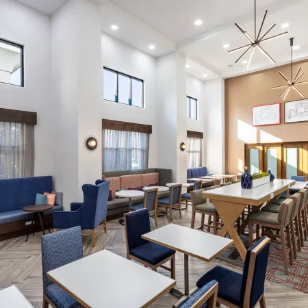 Hampton Inn & Suites Richmond