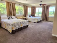 Waterfront Oasis: Relax by the Pool, Fish, Kayak, and Enjoy Fire Pit Gatherings!