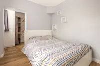 Appartement Avec 3 Suites Parentales et Borne D'arcade! Hotels near Colbert