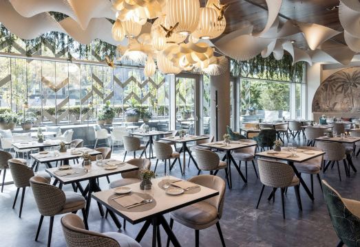 일루니온 아트리움 외관