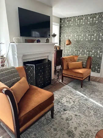 3 Bedroom Historic Home near Stony Brook Village, University, Hospital & Beaches