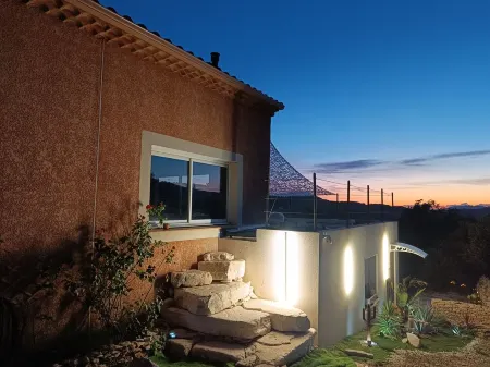 Where the sky was born Large property Breathtaking view Mont Ventoux
