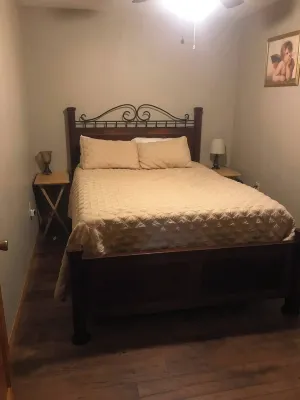 Avery Acres Hotels in Clinton County