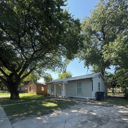 Cozy 2BR Retreat 5 Min to Ft.Hood King Suite