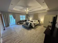 Lake Life Livin’- Beach House