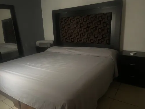 Room near the airport Hotel a Las Pintitas