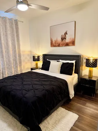 Cozy 1-bedroom in peaceful area close to downtown and airports.