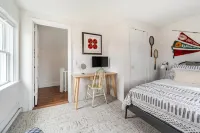 Charming 2-bedroom Country Cottage with Hot Tub Hotels in Fremont