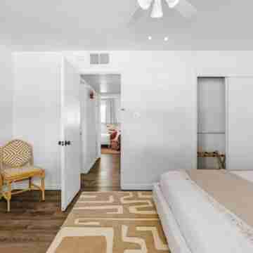 Walk to Old Town Scottsdale! Tulum Vibes, Pool & Hot Tub, Full Kitchen Rooms