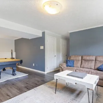 Charming 3-Bedroom Retreat Near Indianapolis