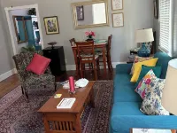 Great 2-bedroom, 2-bath cottage in Georgetown 2-blocks, 7-minutes to boardwalk Hotels in Georgetown