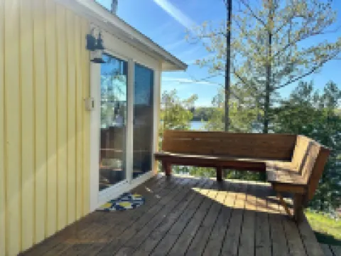Wells On the Water -A Tiny but Mighty Cottage on Loon Lake