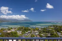 Private Hilltop Retreat, Spectacular View, Minutes to Kailua Beaches! 카내오헤 호텔