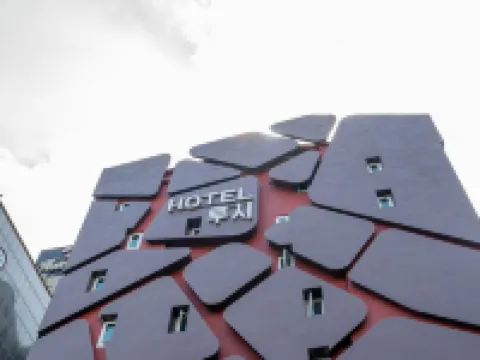 Hanam Lucy Hotel 河南のホテル