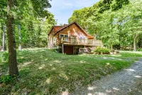 Cozy Log Cabin:  Woods on the Water