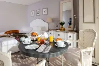 HÖTEL le Castellan Hotels in Istres