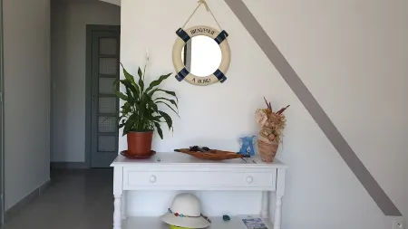 Detached family apartment on the first floor of a house with garden